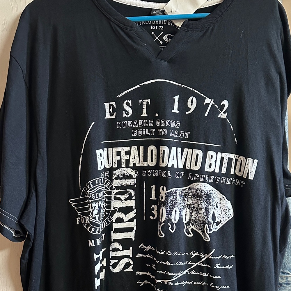 Buffalo David Bitton Men's Black Graphic Tee